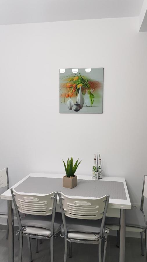 Nk47 Apartment Constanţa Exteriör bild